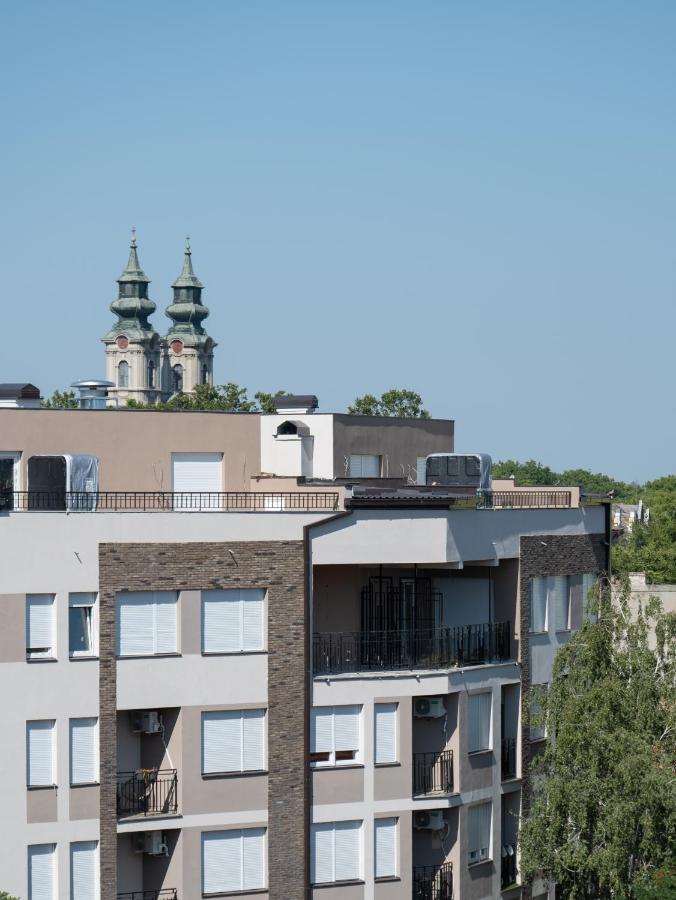 Green Apple Apartment Subotica Exterior photo