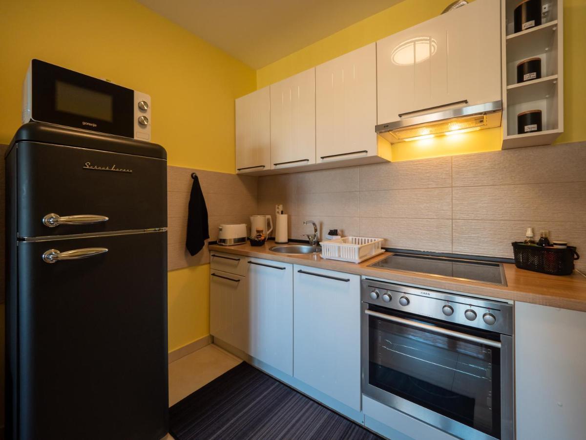 Green Apple Apartment Subotica Exterior photo